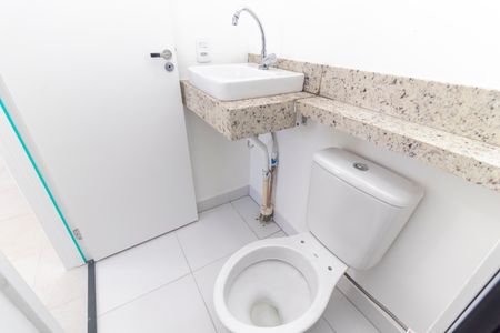 Apartamento para alugar com 32m², 2 quartos e sem vaga Apartamento para alugar com 32m², 2 quartos e sem vagaBanheiro