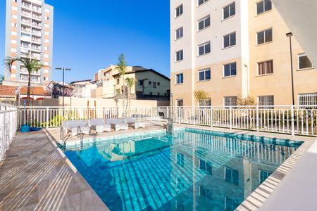 Apartamento para alugar com 32m², 2 quartos e sem vaga Apartamento para alugar com 32m², 2 quartos e sem vagaÁrea comum - Piscina