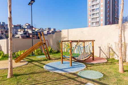 Apartamento para alugar com 32m², 2 quartos e sem vaga Apartamento para alugar com 32m², 2 quartos e sem vagaÁrea comum - Playground