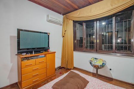 Casa à venda com 167m², 3 quartos e 2 vagasSuíte