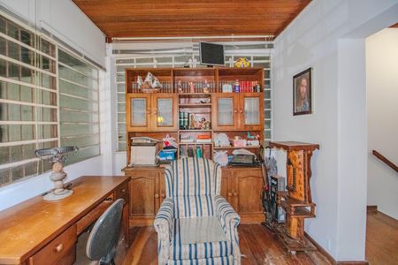 Casa à venda com 167m², 3 quartos e 2 vagasEscritório