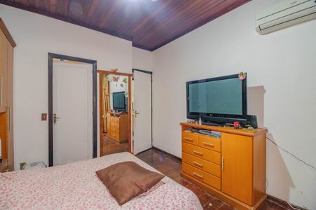 Casa à venda com 167m², 3 quartos e 2 vagasSuíte