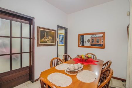 Casa à venda com 167m², 3 quartos e 2 vagasCopa