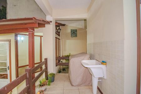 Casa à venda com 167m², 3 quartos e 2 vagasÁrea de Serviço