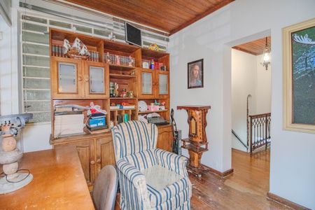 Casa à venda com 167m², 3 quartos e 2 vagasEscritório