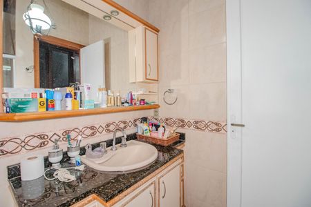 Casa à venda com 167m², 3 quartos e 2 vagasBanheiro da Suíte