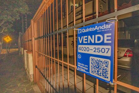 Casa à venda com 167m², 3 quartos e 2 vagasPlaquinha
