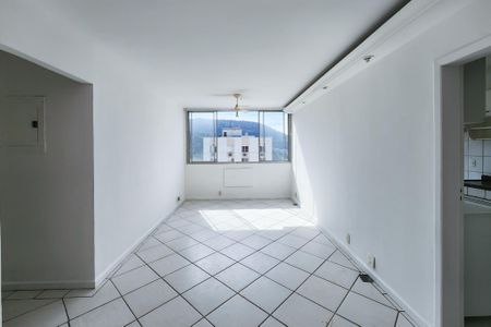 Apartamento à venda com 90m², 3 quartos e 1 vagaSala