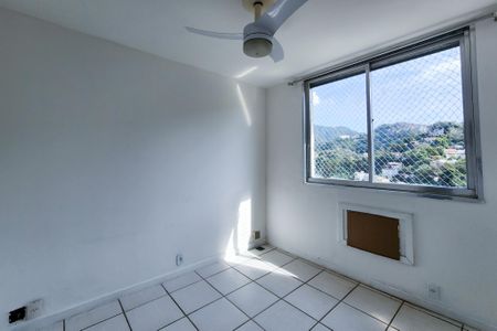 Apartamento à venda com 90m², 3 quartos e 1 vagaSuíte
