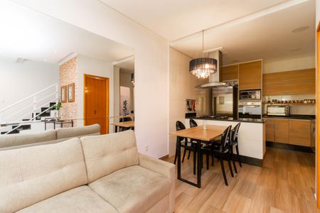 Casa de condomínio à venda com 119m², 3 quartos e 2 vagas Casa de condomínio à venda com 119m², 3 quartos e 2 vagasSala