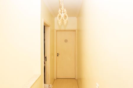 Casa à venda com 200m², 4 quartos e 2 vagasCorredor