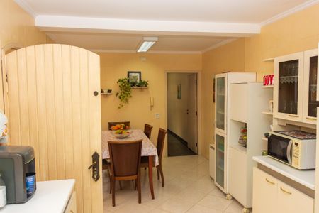 Casa à venda com 200m², 4 quartos e 2 vagasCozinha