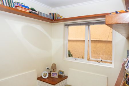 Casa à venda com 200m², 4 quartos e 2 vagasSala de TV