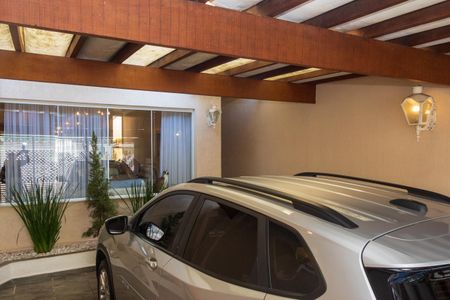 Casa à venda com 200m², 4 quartos e 2 vagasGaragem