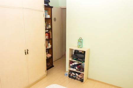 Casa à venda com 200m², 4 quartos e 2 vagasSuíte