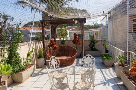 Casa à venda com 200m², 4 quartos e 2 vagasVaranda