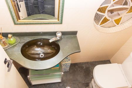 Casa à venda com 200m², 4 quartos e 2 vagasLavabo