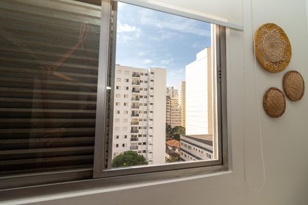 Apartamento para alugar com 200m², 4 quartos e 2 vagas Apartamento para alugar com 200m², 4 quartos e 2 vagasVista da Janela do Quarto 1