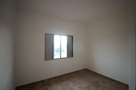 Casa à venda com 400m², 3 quartos e 4 vagas Casa à venda com 400m², 3 quartos e 4 vagasQuarto 2