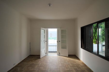 Casa à venda com 400m², 3 quartos e 4 vagas Casa à venda com 400m², 3 quartos e 4 vagasSuíte