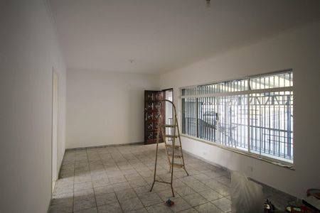 Casa à venda com 400m², 3 quartos e 4 vagas Casa à venda com 400m², 3 quartos e 4 vagasSala