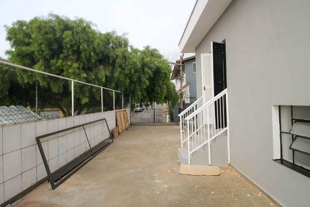 Casa à venda com 400m², 3 quartos e 4 vagas Casa à venda com 400m², 3 quartos e 4 vagasVaranda