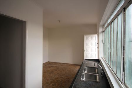 Casa à venda com 400m², 3 quartos e 4 vagas Casa à venda com 400m², 3 quartos e 4 vagasCozinha