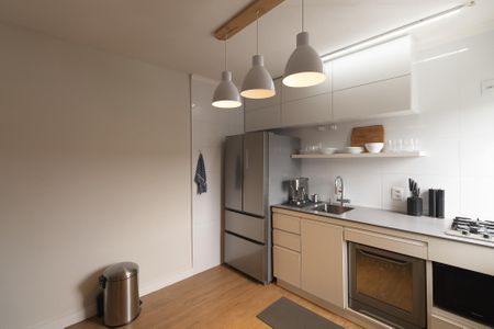 Casa de condomínio à venda com 100m², 2 quartos e 1 vaga Casa de condomínio à venda com 100m², 2 quartos e 1 vagaCozinha