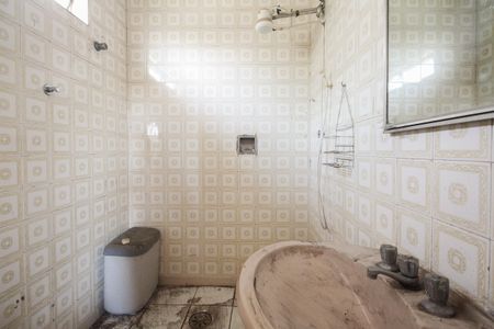 Casa à venda com 176m², 3 quartos e 3 vagasBanheiro Suíte