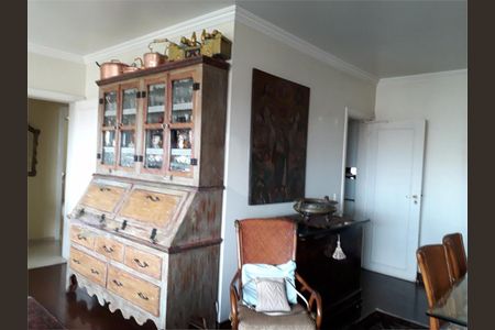 Apartamento à venda com 160m², 3 quartos e 2 vagas