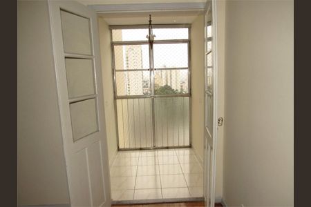 Apartamento à venda com 68m², 2 quartos e 1 vaga