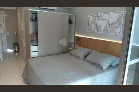 Apartamento à venda com 29m², 1 quarto e sem vaga