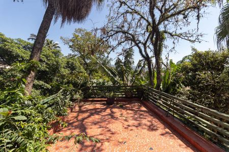 Casa à venda com 350m², 3 quartos e 3 vagasTerraço