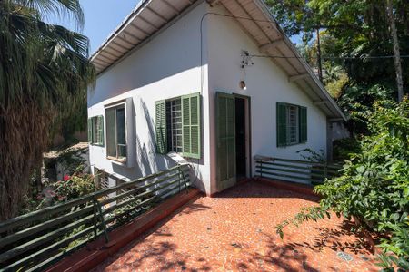 Casa à venda com 350m², 3 quartos e 3 vagasTerraço