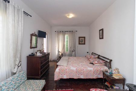 Casa à venda com 350m², 3 quartos e 3 vagasQuarto 2