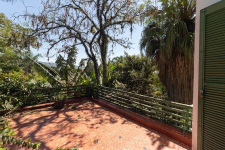 Casa à venda com 350m², 3 quartos e 3 vagasTerraço