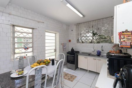 Casa à venda com 350m², 3 quartos e 3 vagasCozinha