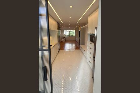 Apartamento à venda com 2 quartos, 135m² em Pinheiros, São Paulo