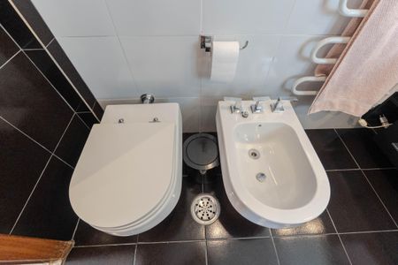 Apartamento à venda com 264m², 4 quartos e 3 vagasBanheiro da Suíte 1