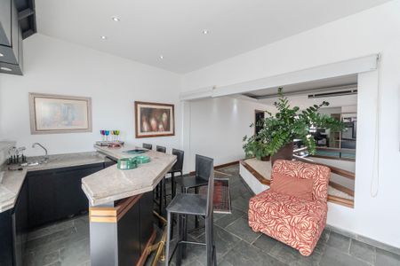 Apartamento à venda com 264m², 4 quartos e 3 vagasBar