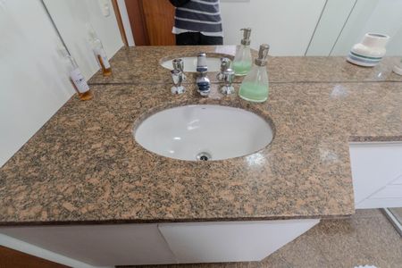 Apartamento à venda com 264m², 4 quartos e 3 vagasBanheiro 2