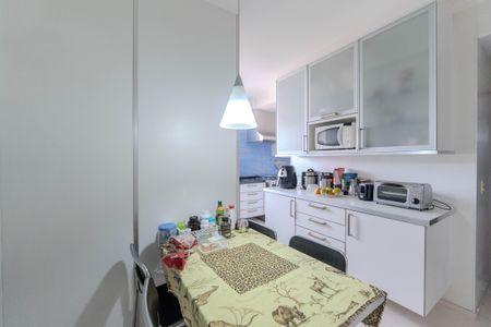 Apartamento à venda com 264m², 4 quartos e 3 vagasCozinha 2