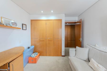 Apartamento à venda com 264m², 4 quartos e 3 vagasQuarto 1