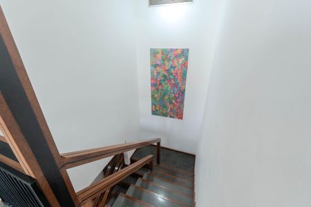 Apartamento à venda com 264m², 4 quartos e 3 vagasEscada