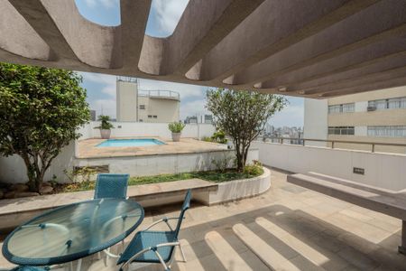 Apartamento à venda com 264m², 4 quartos e 3 vagasÁrea comum - Piscina