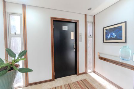 Apartamento à venda com 264m², 4 quartos e 3 vagasCorredor