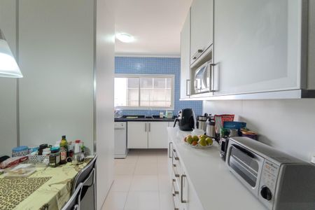 Apartamento à venda com 264m², 4 quartos e 3 vagasCozinha 2