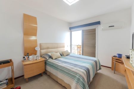 Apartamento à venda com 264m², 4 quartos e 3 vagasSuíte 1