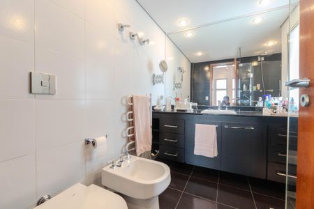 Apartamento à venda com 264m², 4 quartos e 3 vagasBanheiro da Suíte 1