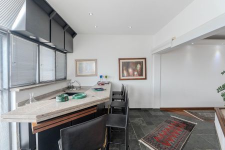 Apartamento à venda com 264m², 4 quartos e 3 vagasBar